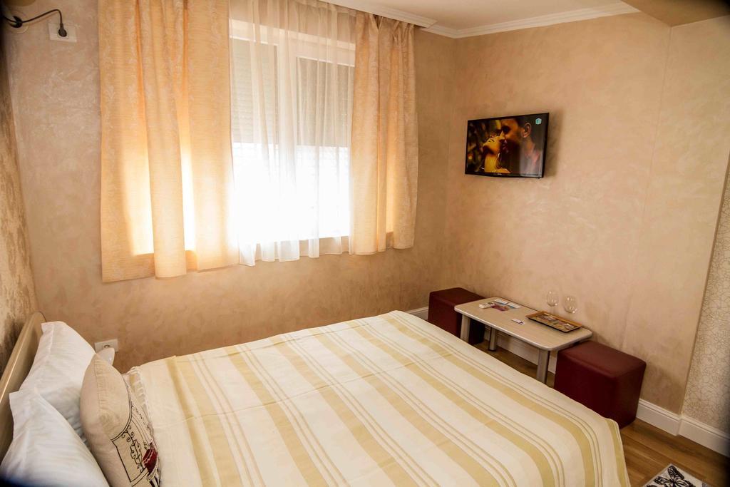 Floare De Iris Hotel Vama Veche Bagian luar foto