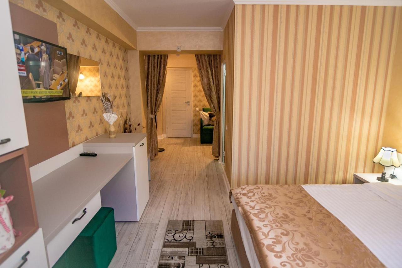 Floare De Iris Hotel Vama Veche Bagian luar foto