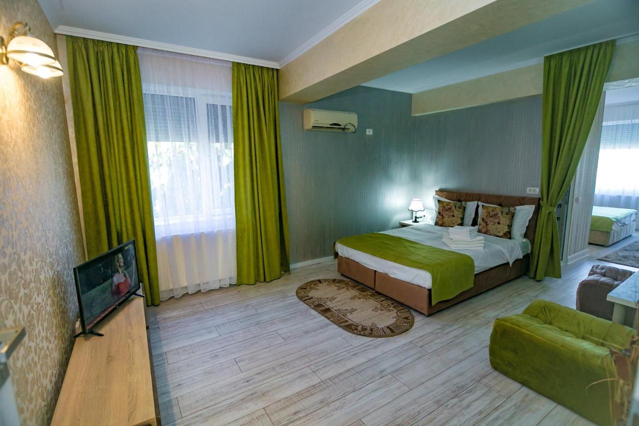 Floare De Iris Hotel Vama Veche Bagian luar foto