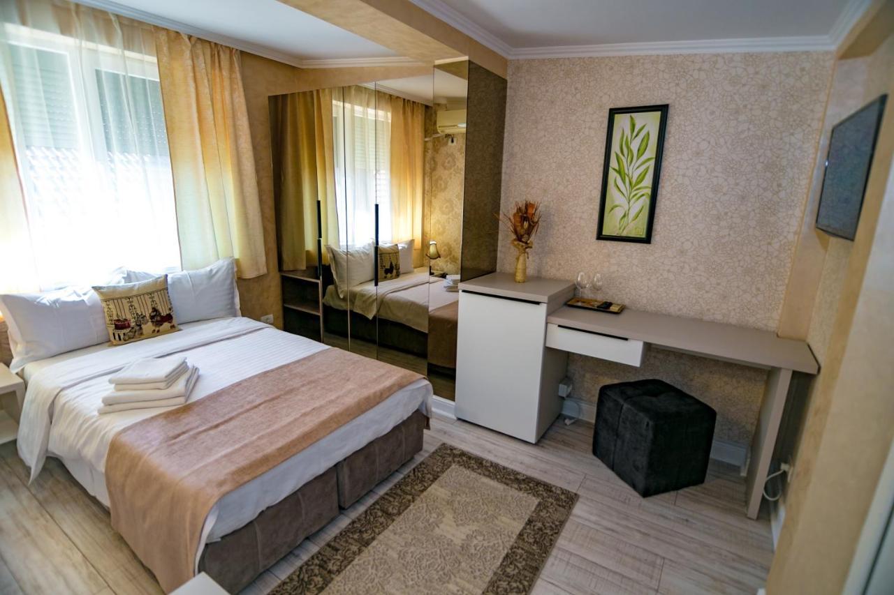 Floare De Iris Hotel Vama Veche Bagian luar foto