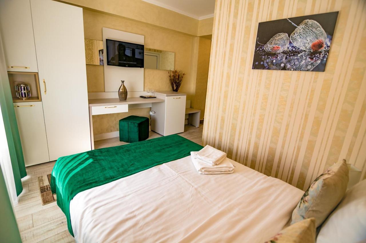 Floare De Iris Hotel Vama Veche Bagian luar foto