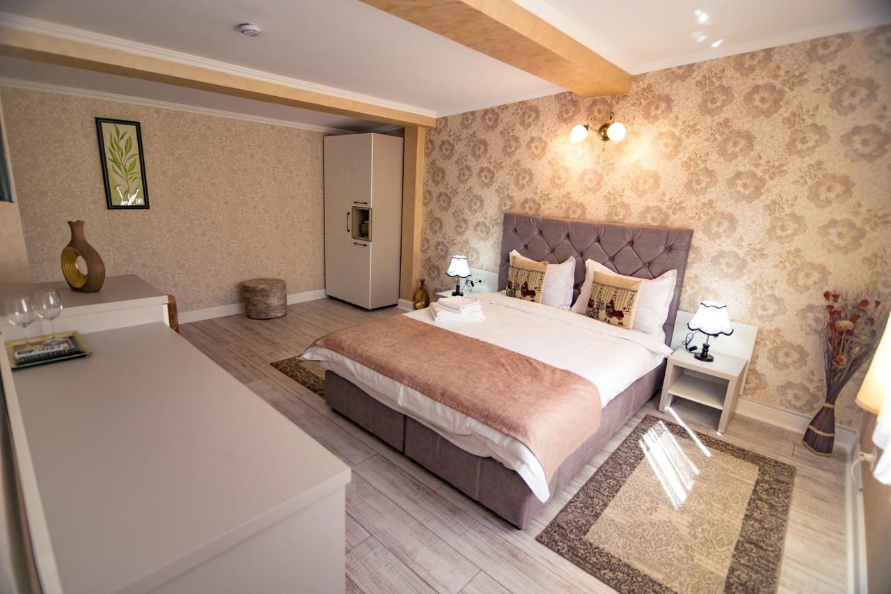 Floare De Iris Hotel Vama Veche Bagian luar foto