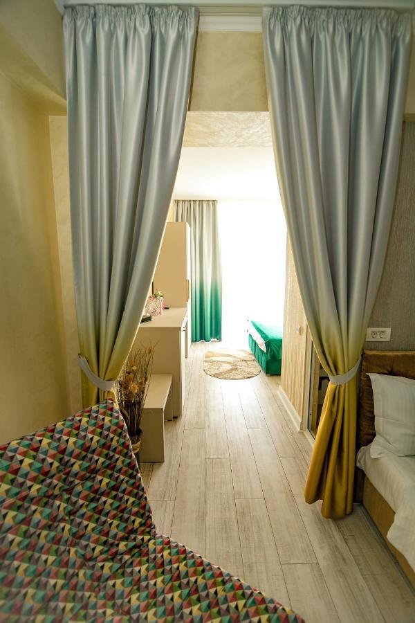 Floare De Iris Hotel Vama Veche Bagian luar foto