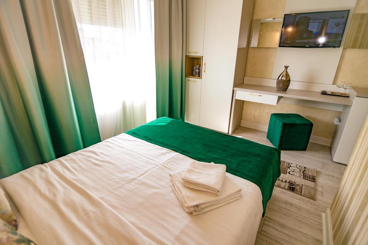 Floare De Iris Hotel Vama Veche Bagian luar foto