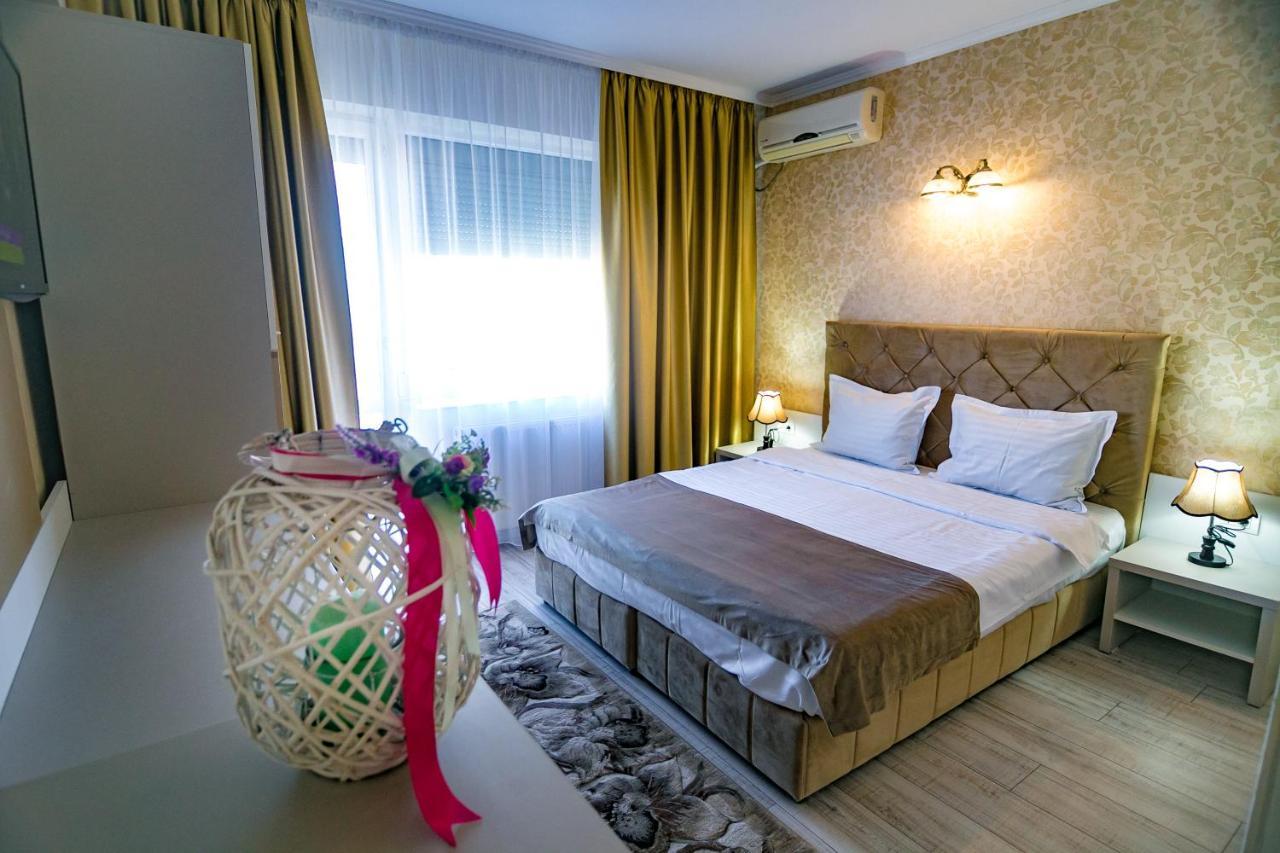 Floare De Iris Hotel Vama Veche Bagian luar foto
